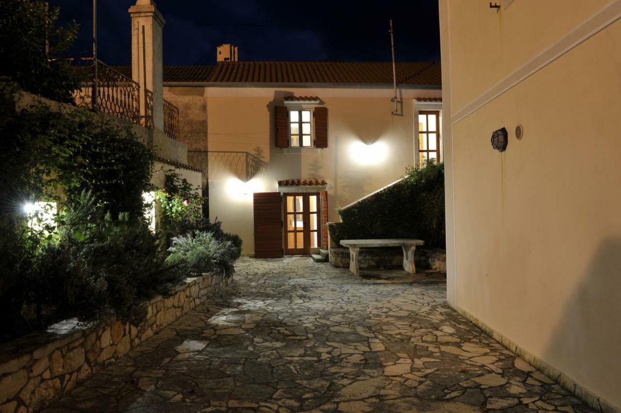 The House Aunt Regina Villa Dragove Екстериор снимка